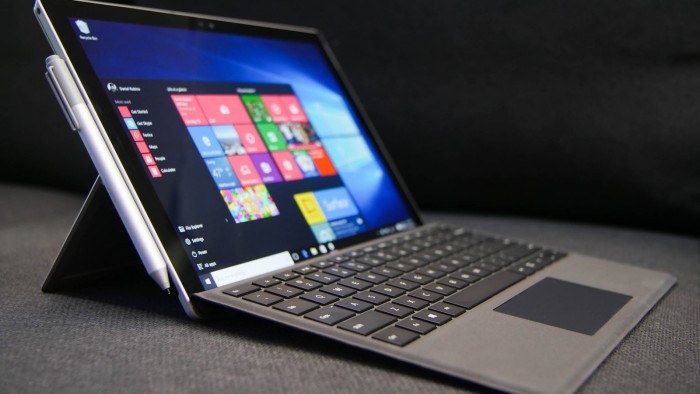 Surface Book e Surface Pro 4 si aggiornano Surface Book e Surface Pro 4 si aggiornano